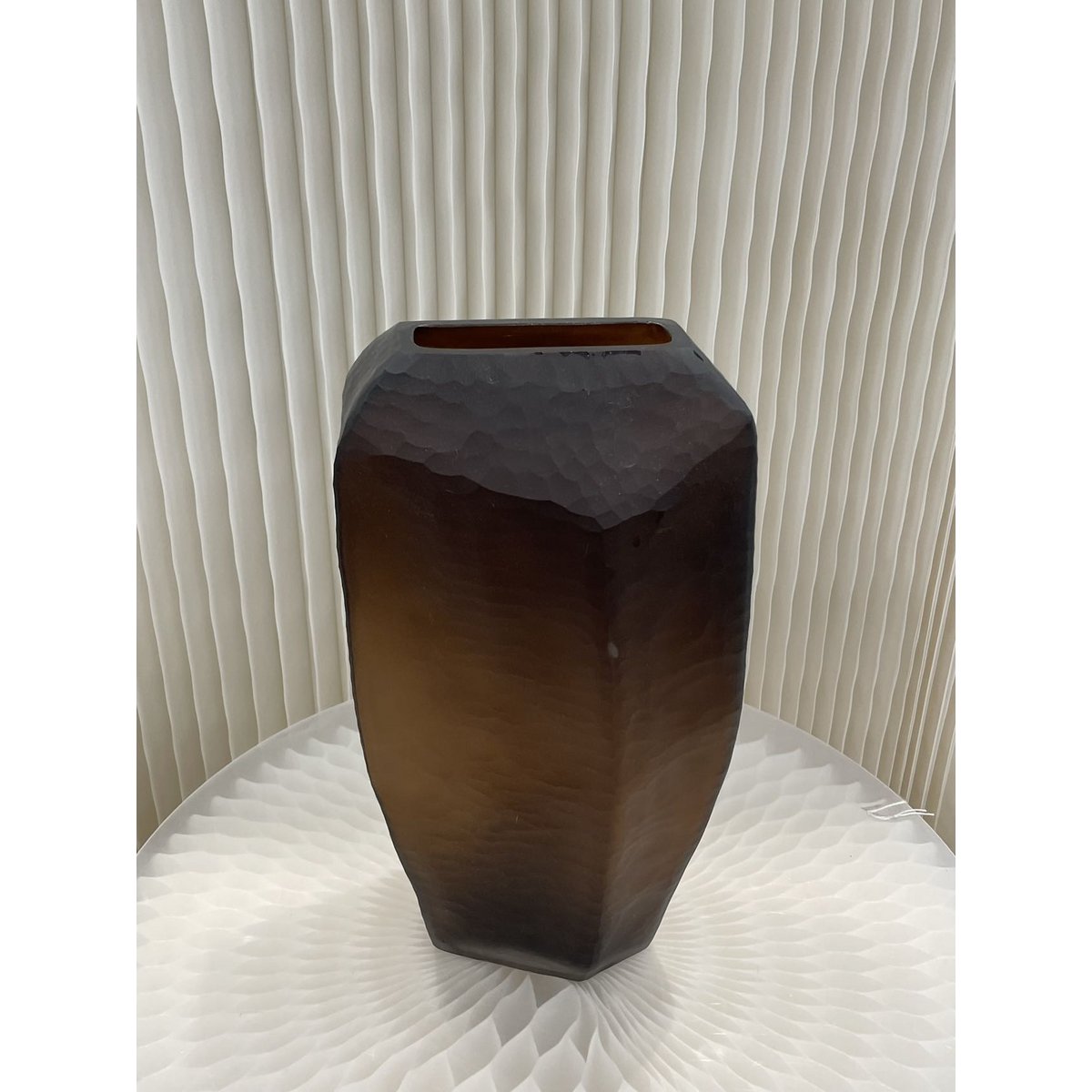 Vaas Onyx 38 cm - Chocolate Brown