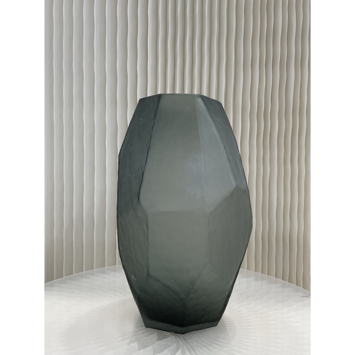 Vaas Onyx 33 cm - Smoke