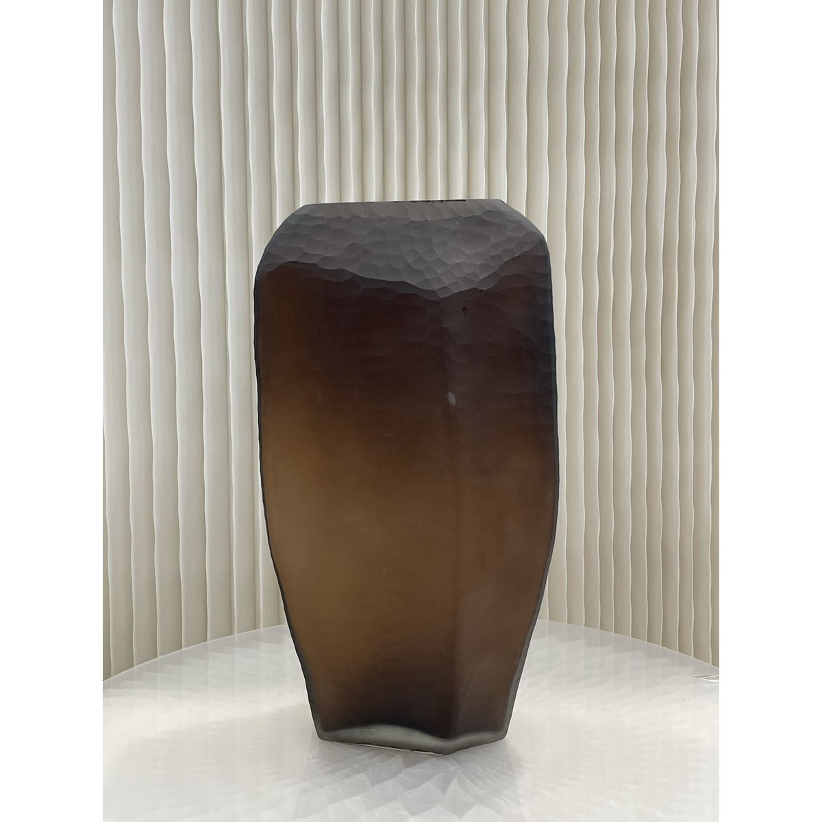 Vaas Onyx 38 cm - Chocolate Brown
