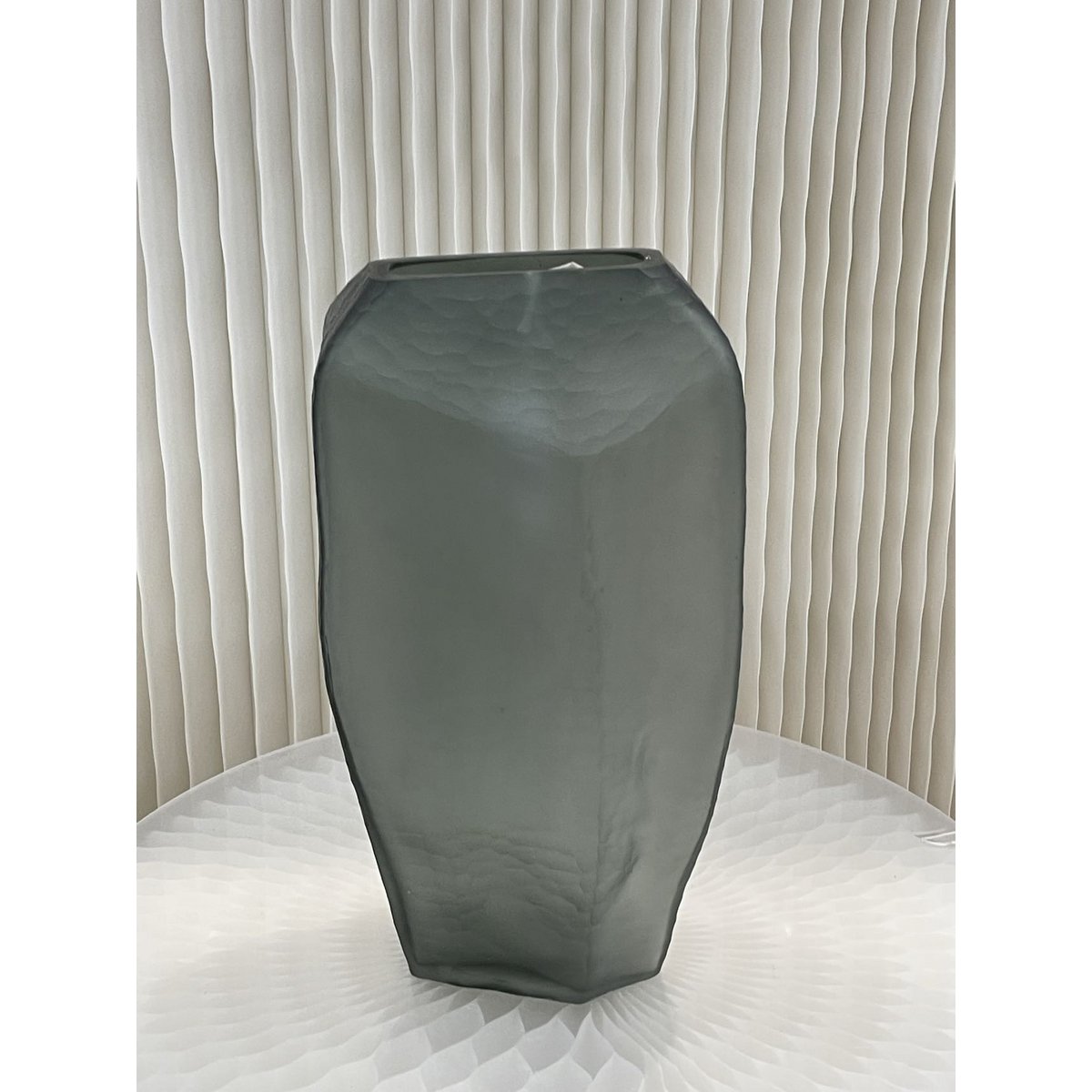Vaas Onyx 38 cm -  Smoke